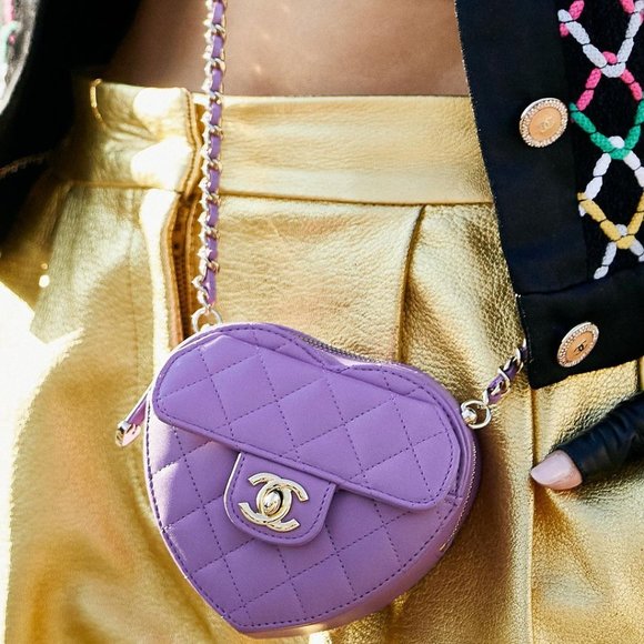 Chanel Purple Heart Bag CC in Love Small/Mini Leather Crossbody NEW Valentine's - Picture 3 of 16